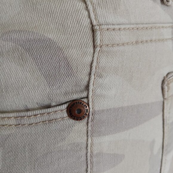 MAKERS OF TRUE ORIGINALS “Super Skinny” Light Desert Camouflage Print Jeans 30 - Picture 5 of 13